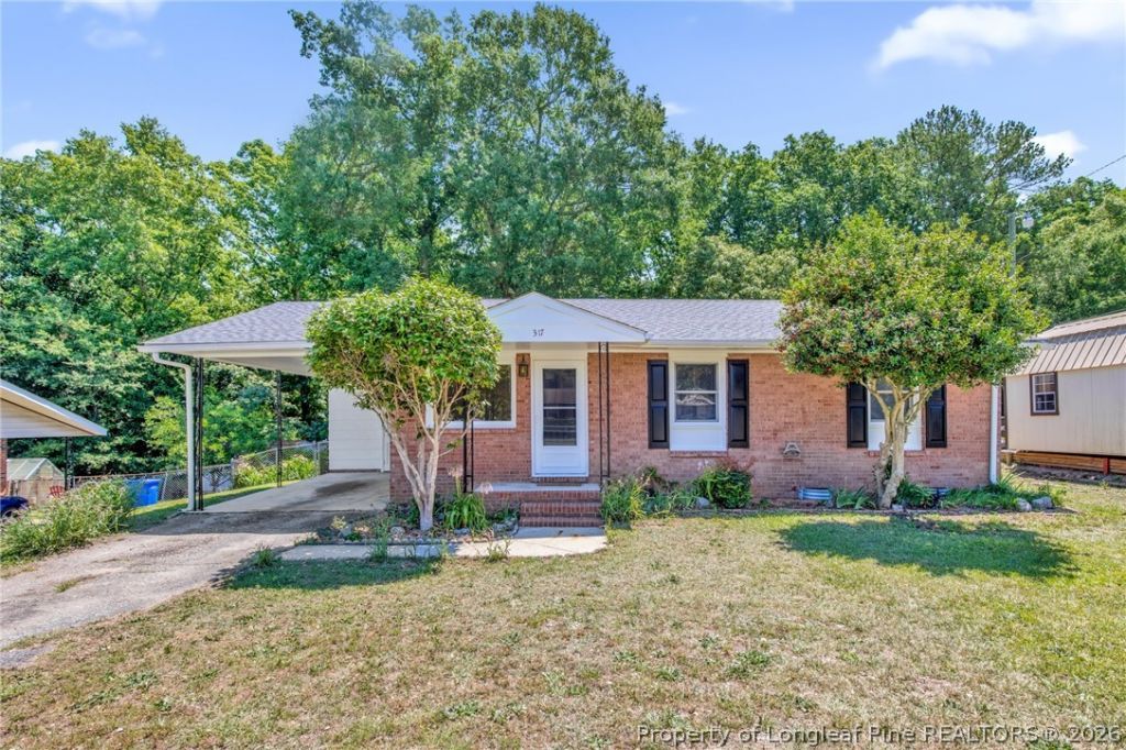 317 Lynhurst Drive, Fayetteville, NC 28314 Main Photo