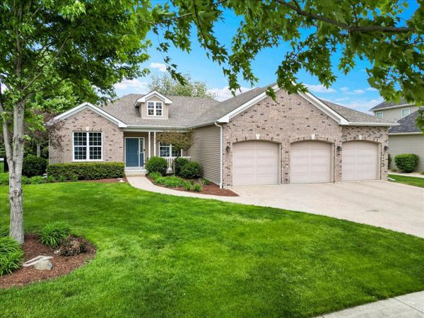 1131 Clearwater Drive , Yorkville, IL 60560