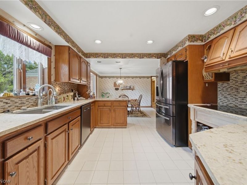 6118 Wiclif Street NE, Canton, OH 44721 Photo 15