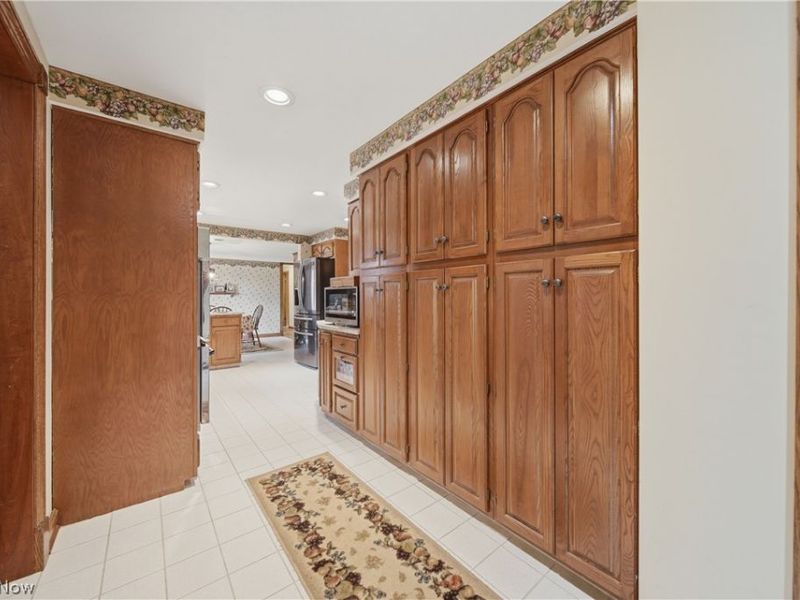 6118 Wiclif Street NE, Canton, OH 44721 Photo 16
