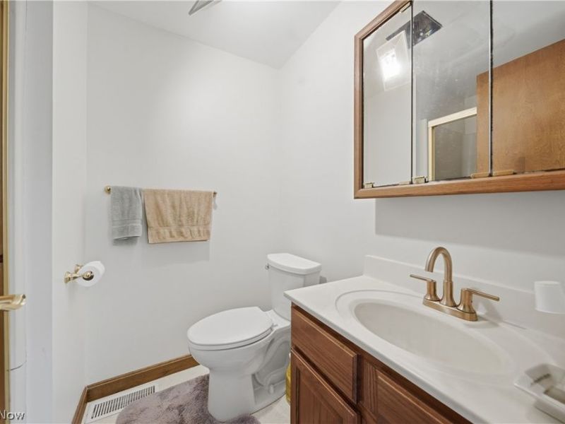 6118 Wiclif Street NE, Canton, OH 44721 Photo 30