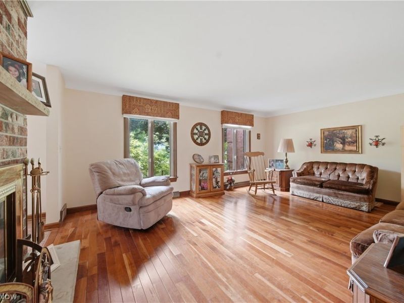 6118 Wiclif Street NE, Canton, OH 44721 Photo 5