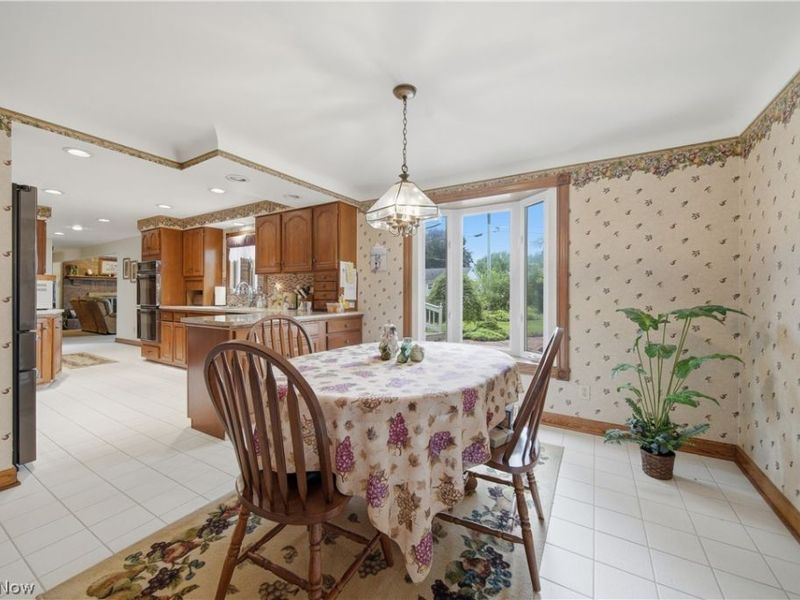 6118 Wiclif Street NE, Canton, OH 44721 Photo 9