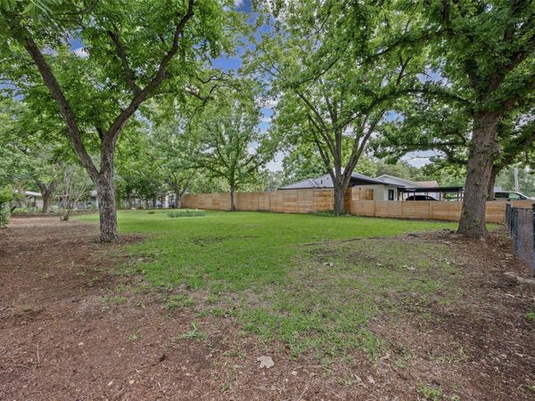 943 Field ST, San Marcos, TX 78666