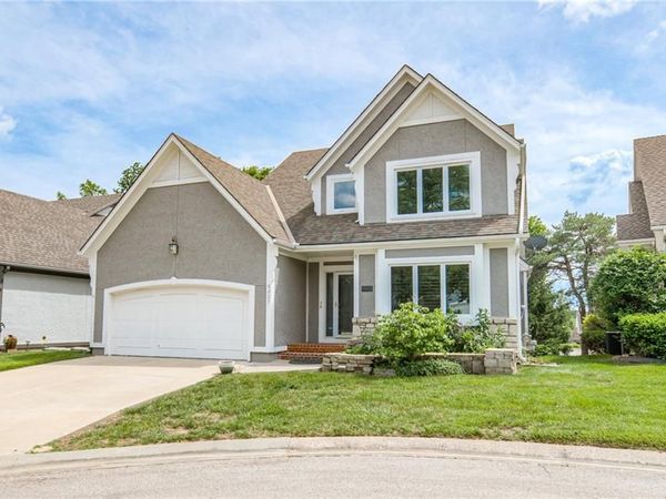 6227 W 126th Terrace, Overland Park, KS 66210