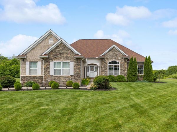 53 Clubhouse Drive , South Charleston, OH 45368