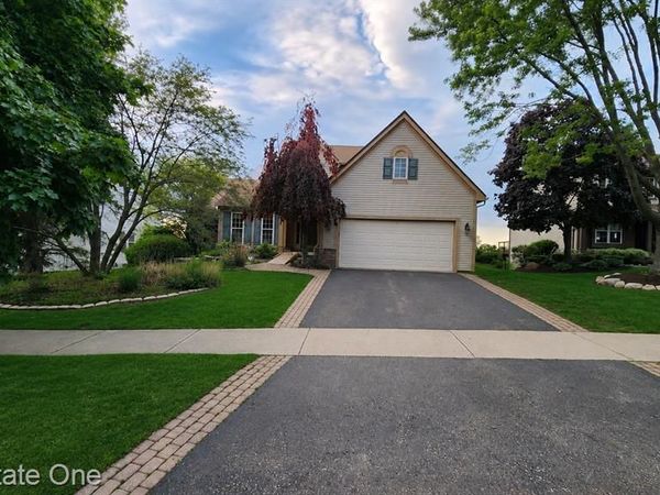 510 Boulder Lake Drive, Oxford Township, Mi 48371