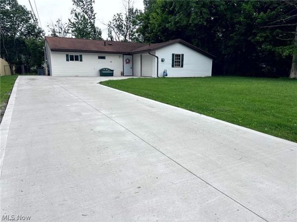 3502 Ivanhoe Drive , Kent, OH 44240