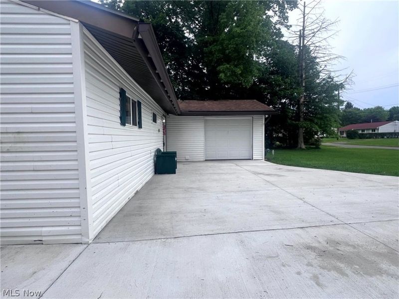3502 Ivanhoe Drive, Kent, OH 44240 Photo 8