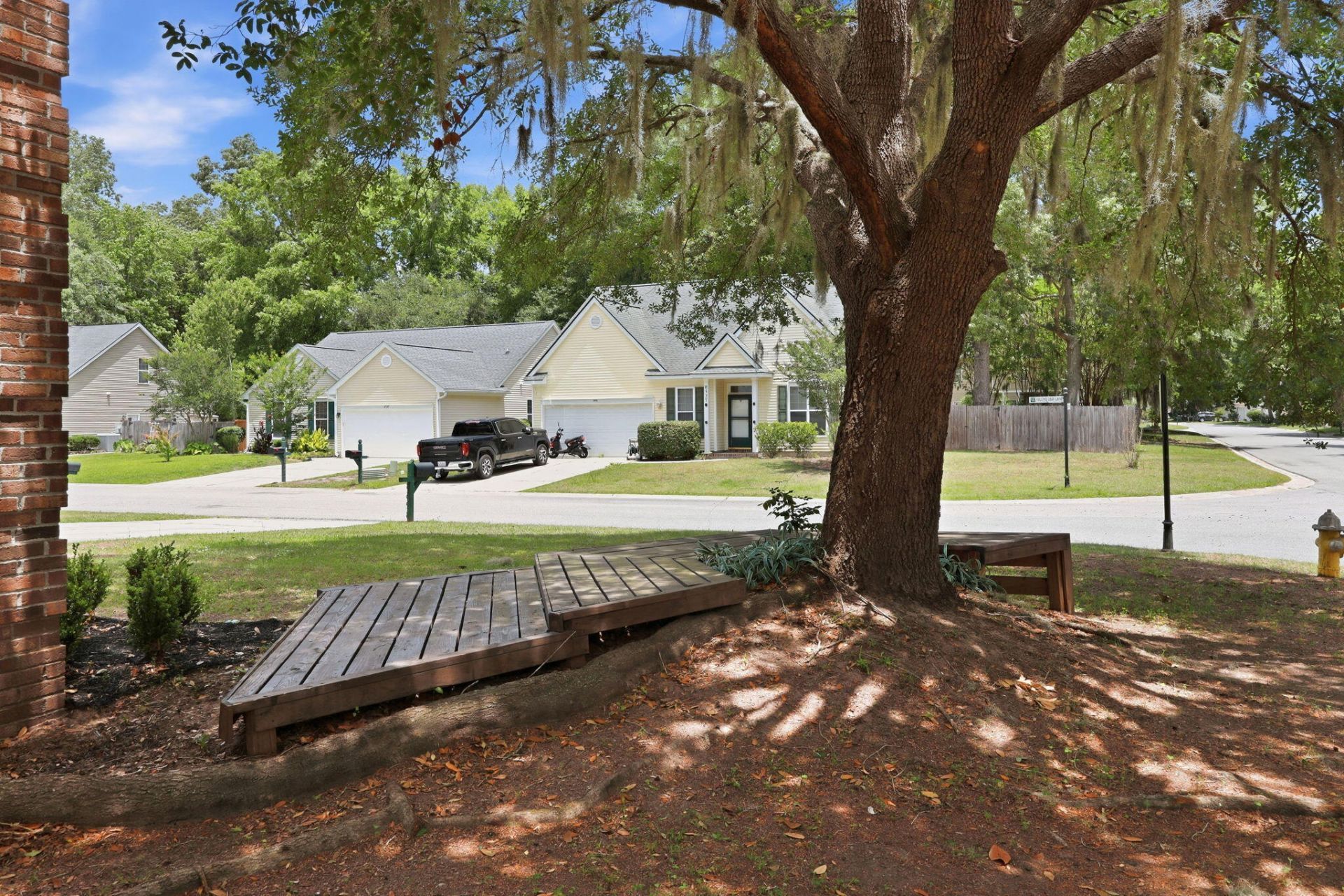 8528 Falling Leaf Lane Photo 30