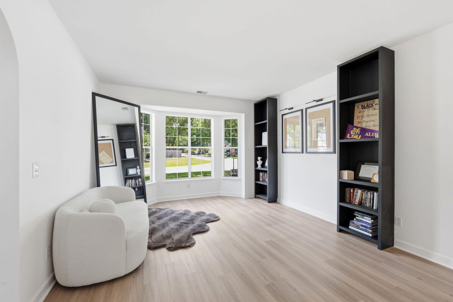 8528 Falling Leaf Lane Photo 4