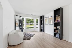 8528 Falling Leaf Lane photo 4