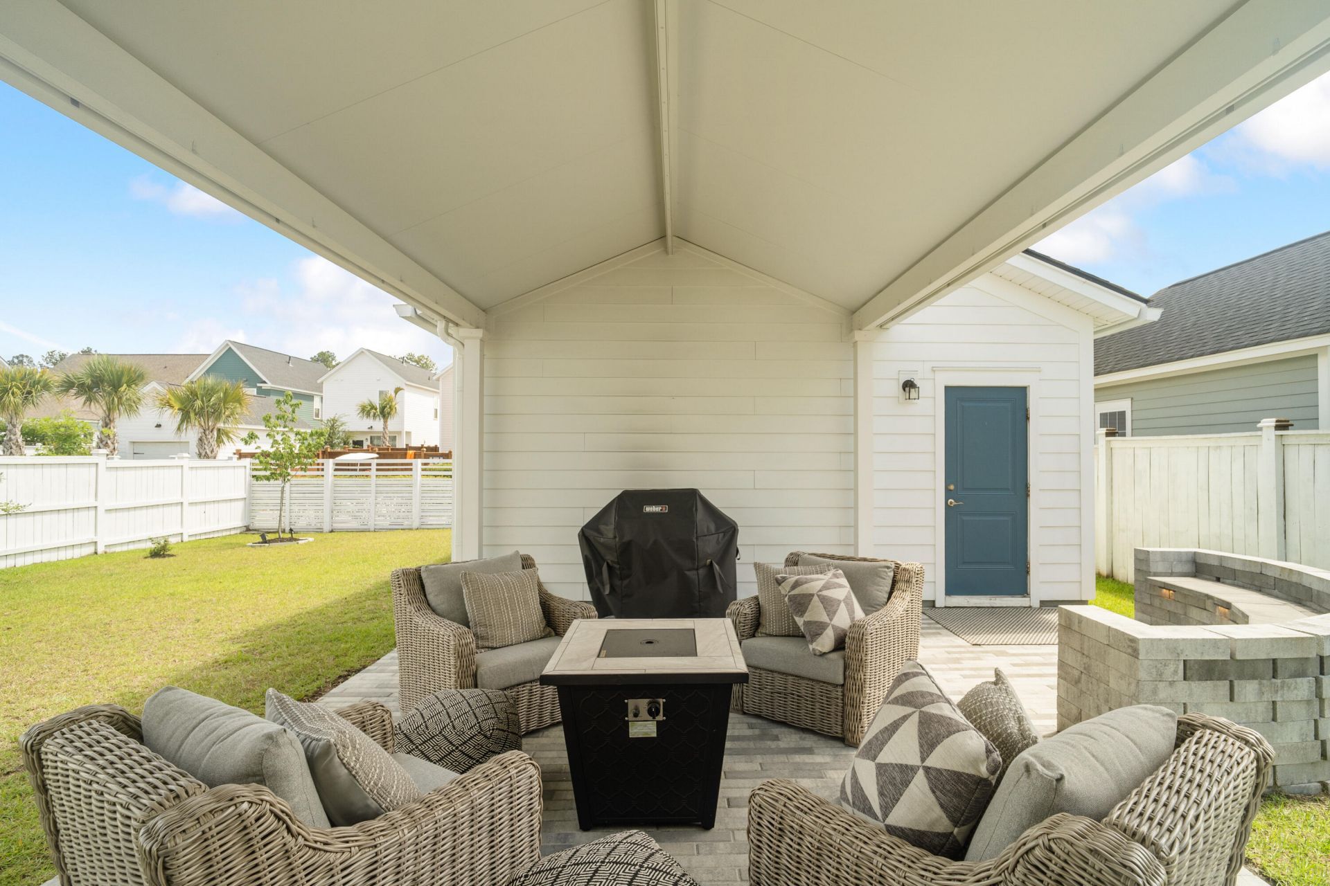 645 Blueway Avenue Photo 44