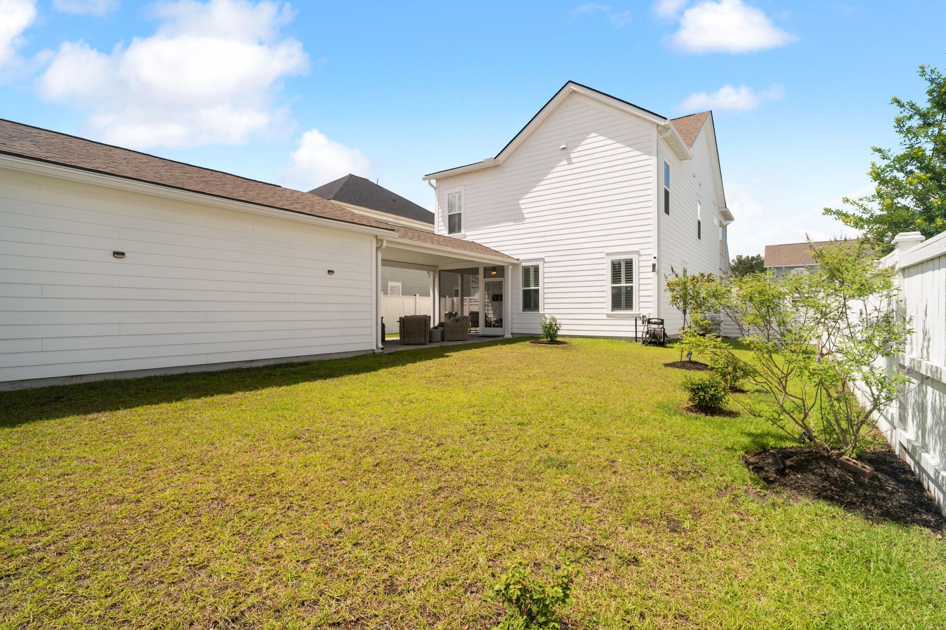 645 Blueway Avenue Photo 49