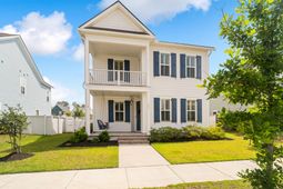 645 Blueway Avenue photo 4