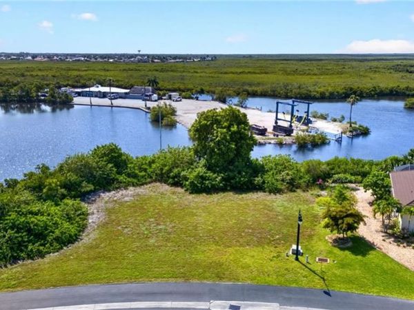 5408 Sea Edge DR , PUNTA GORDA, FL 33950
