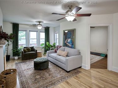 1313 Lee Street E, Charleston, WV 25301