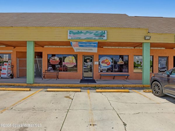 722 West Avenue , Cocoa, FL 32927