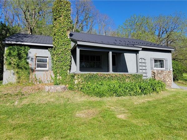 4371 State Route 64 , Canandaigua, NY 14424