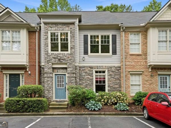 1243 Harris Commons Place, Roswell, GA 30076