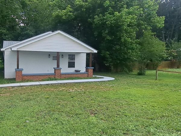 222 Justice Street N, Crossville, AL 35962