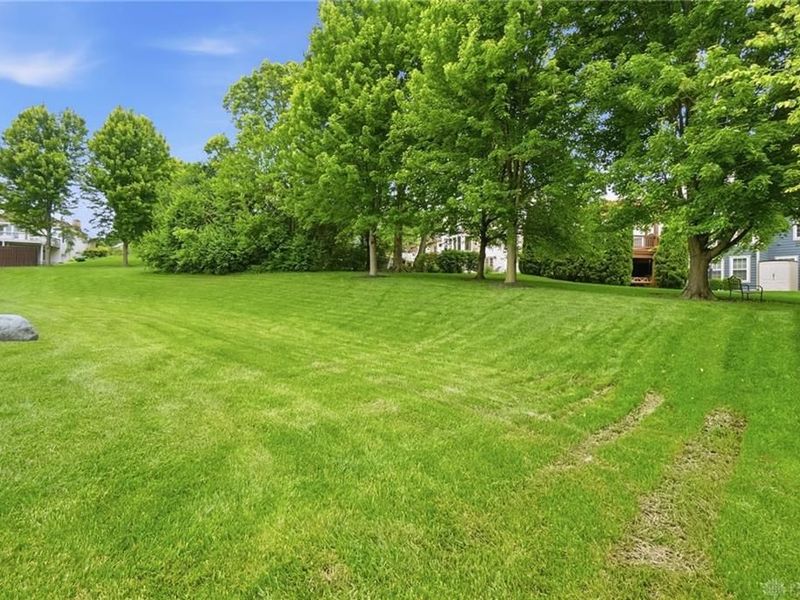 1278 Pewter Court, Sugarcreek Township, OH 45305 Photo 66