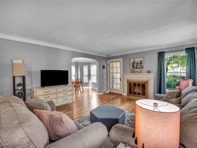 145 E 211th Street, Euclid, OH 44123 Photo 6