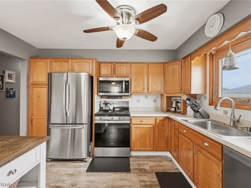 4599 Memphis Villas S, Brooklyn, OH 44144 Photo 10