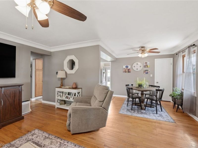 4599 Memphis Villas S, Brooklyn, OH 44144 Photo 4