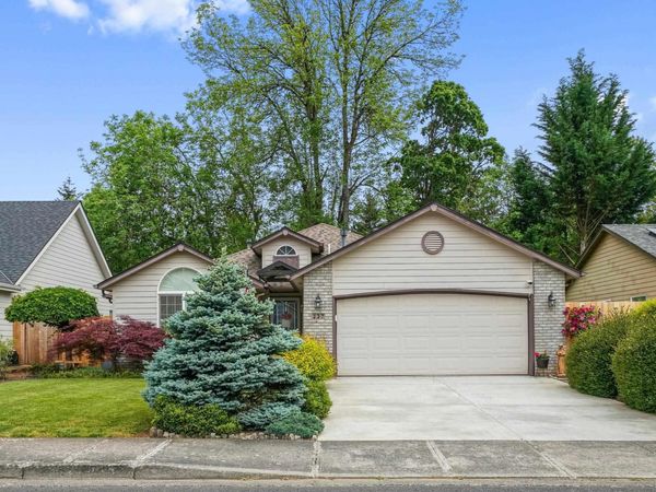 227 Integra Av SE, Salem, OR 97306