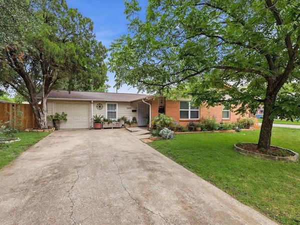 2800 Brockbank Drive, Irving, TX 75062