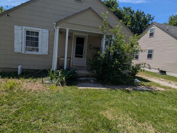 421 S West Avenue , Springfield, MO 65806