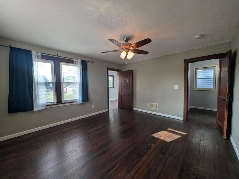 884 Bellows Avenue , Columbus, OH 43223 Photo 11