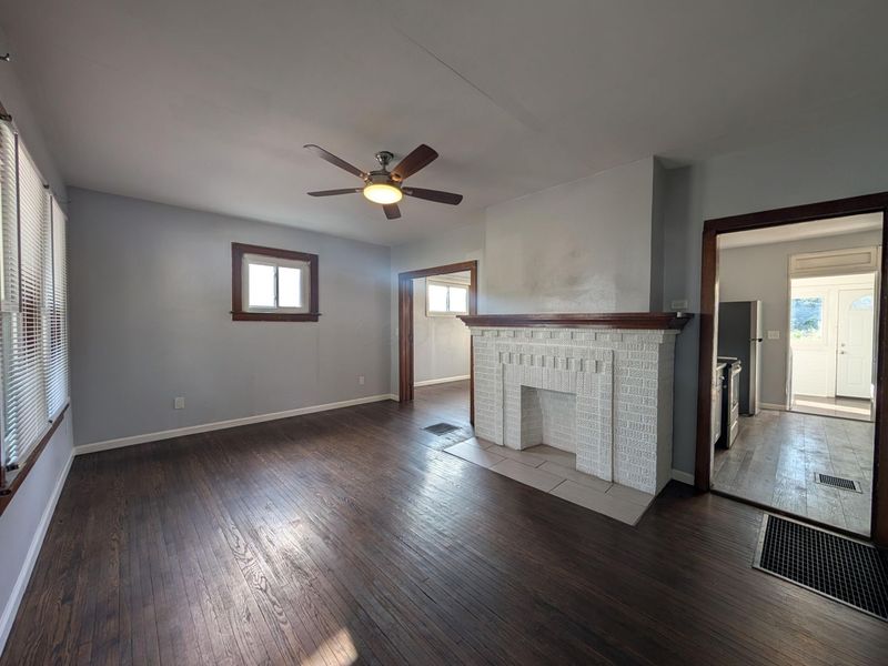 884 Bellows Avenue , Columbus, OH 43223 Photo 3