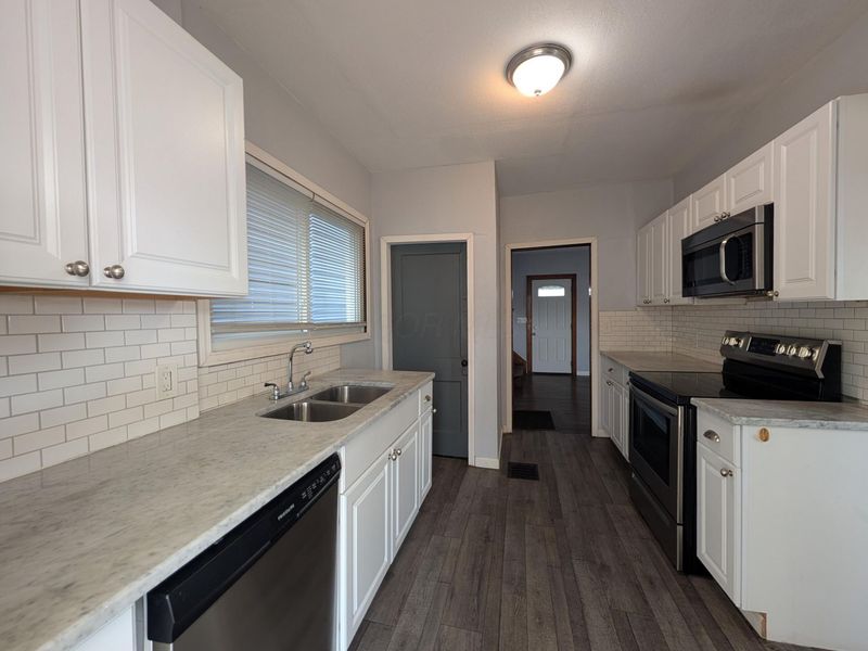884 Bellows Avenue , Columbus, OH 43223 Photo 7