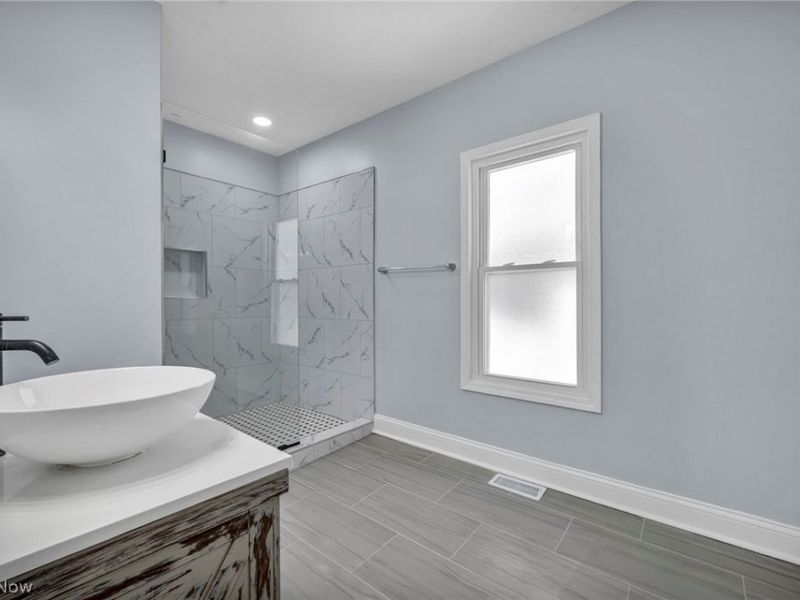2172 West Boulevard, Cleveland, OH 44102 Photo 40