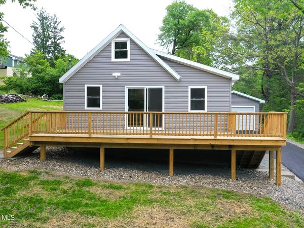 20 Franklin Avenue, Wynantskill, NY 12198
