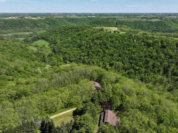 35423 Skyview Drive , Winona, MN 55987