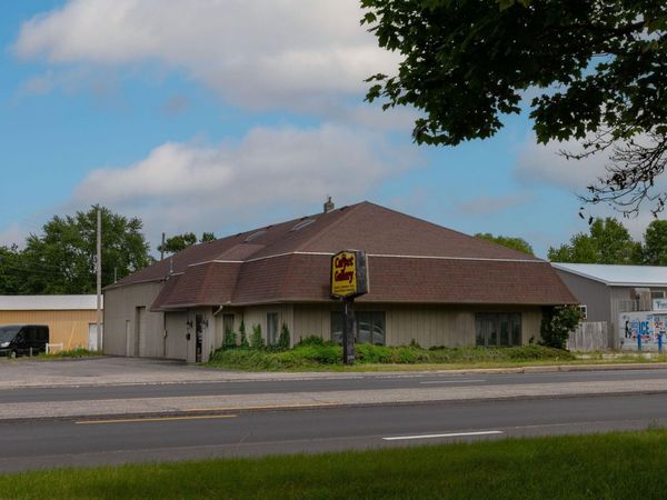 1505 Elkhart Road, Goshen, IN 46526