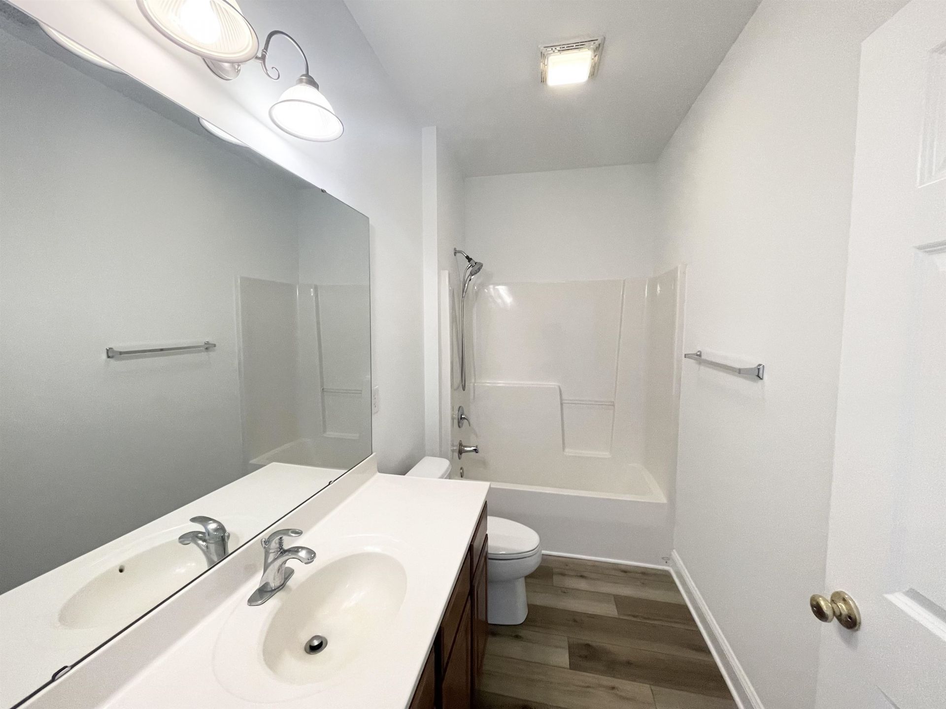 939 Wrigley Dr.  Photo 10