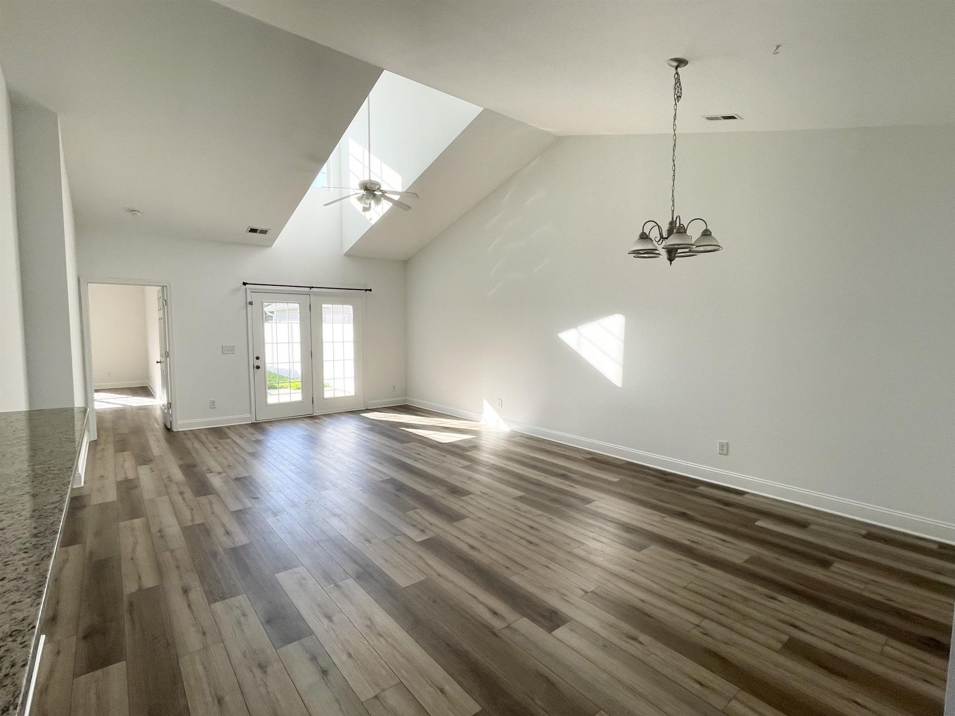939 Wrigley Dr.  Photo 13