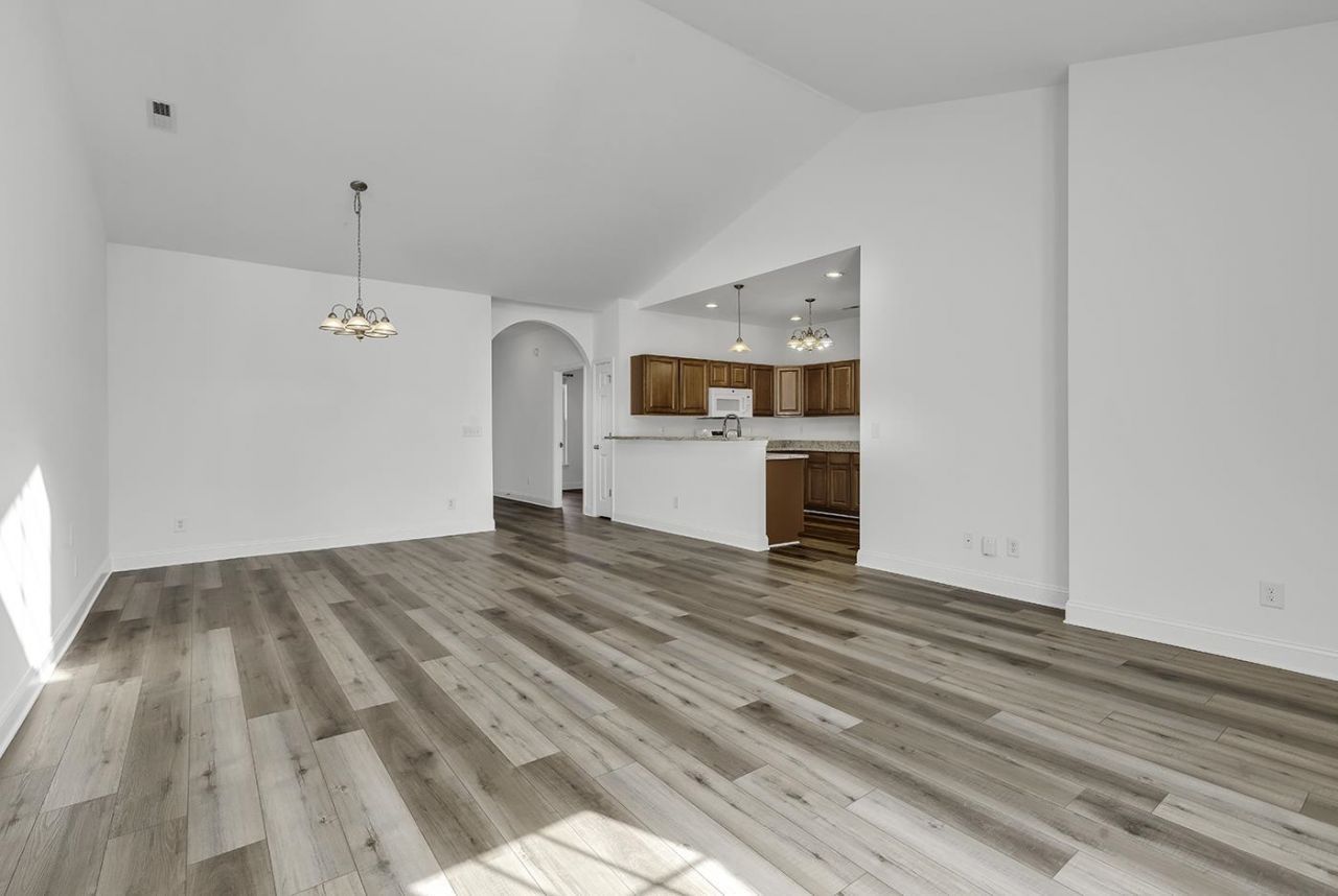 939 Wrigley Dr. Photo 22