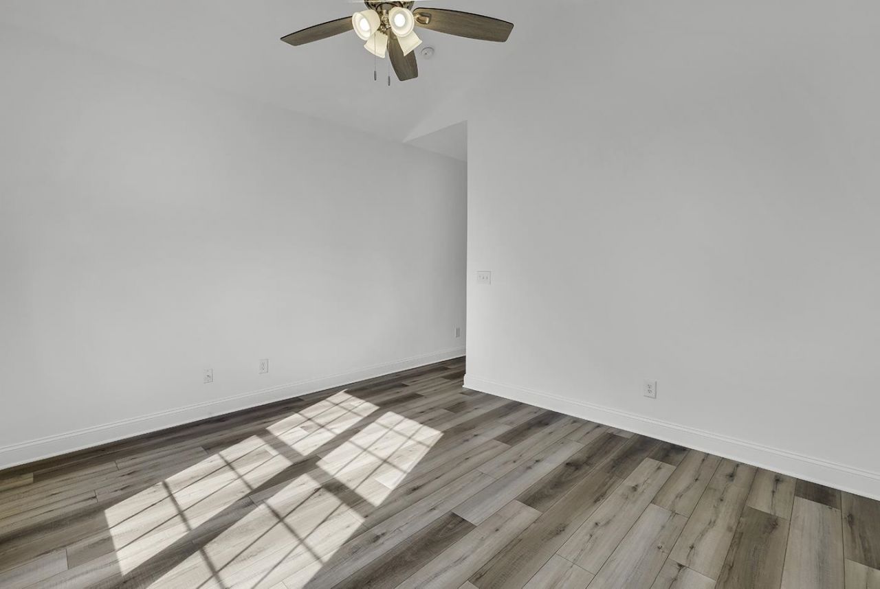 939 Wrigley Dr. Photo 26
