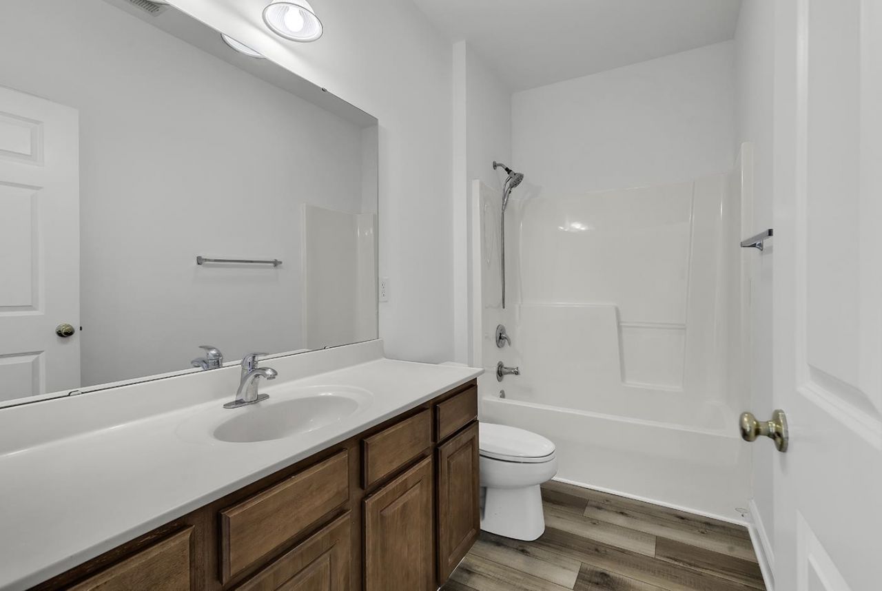 939 Wrigley Dr. Photo 8
