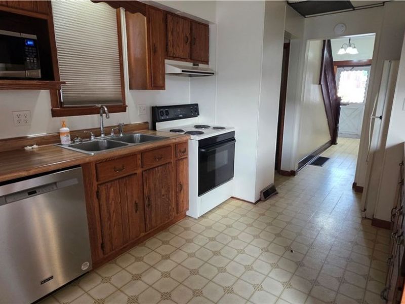 12 Third Street, Martins Ferry, OH 43935 Photo 10