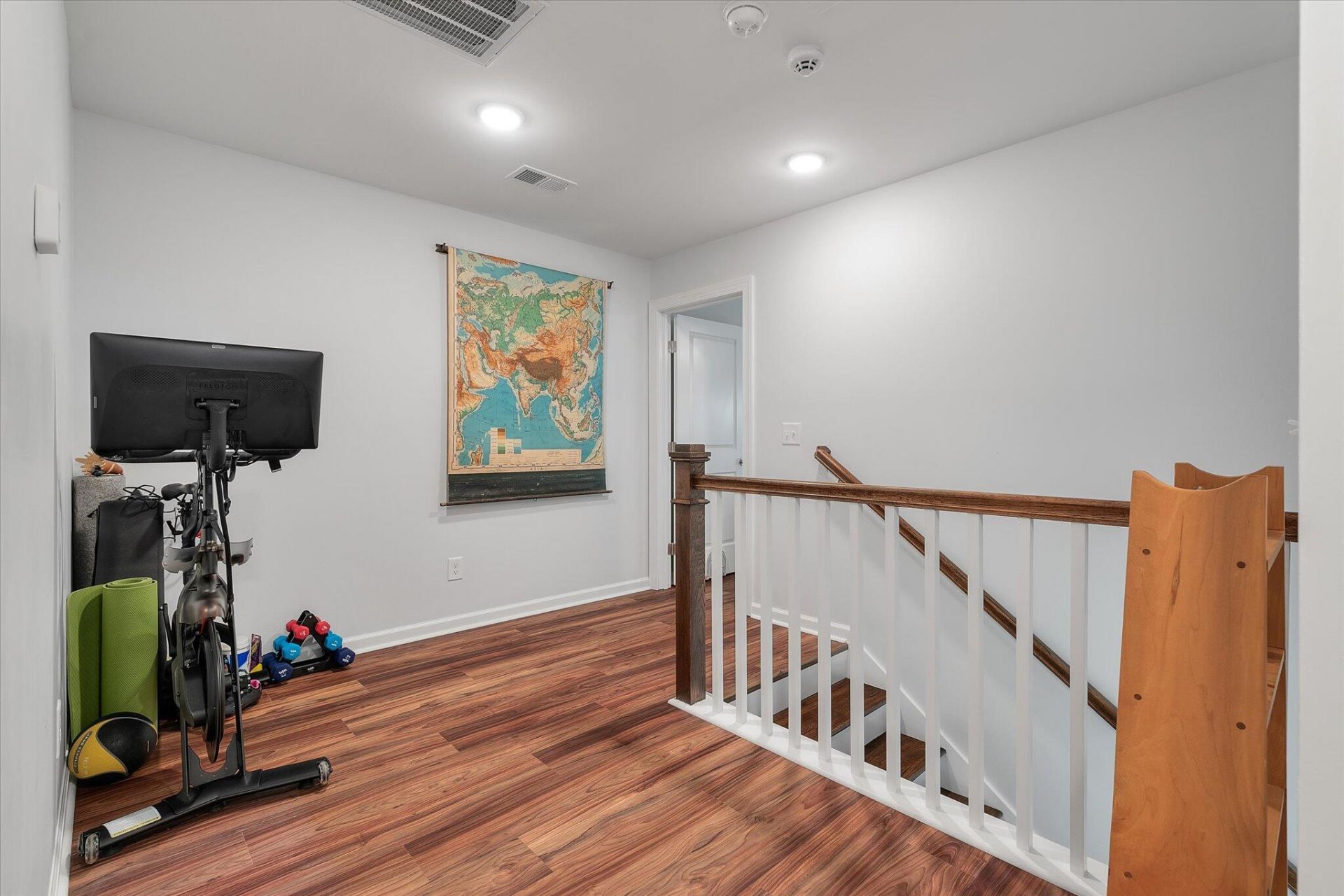 1420 Widows Court Photo 32
