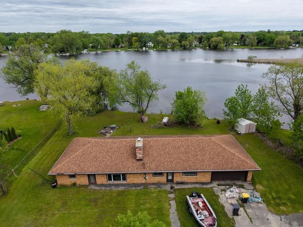 3468 S Shore DRIVE, Hubertus, WI 53033