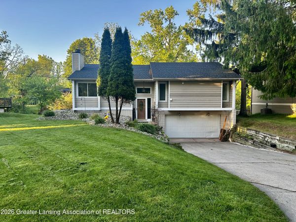 10026 Burgundy Boulevard, Dimondale, MI 48821