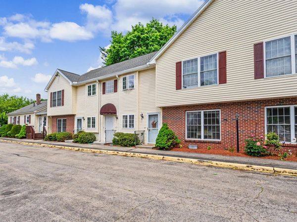 66 Harbor Avenue, unit 4, Nashua, NH 03060