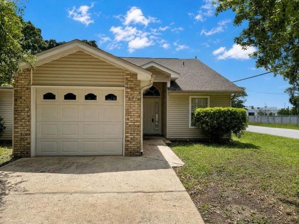 697 FERGUSON Drive, Fort Walton Beach, FL 32547
